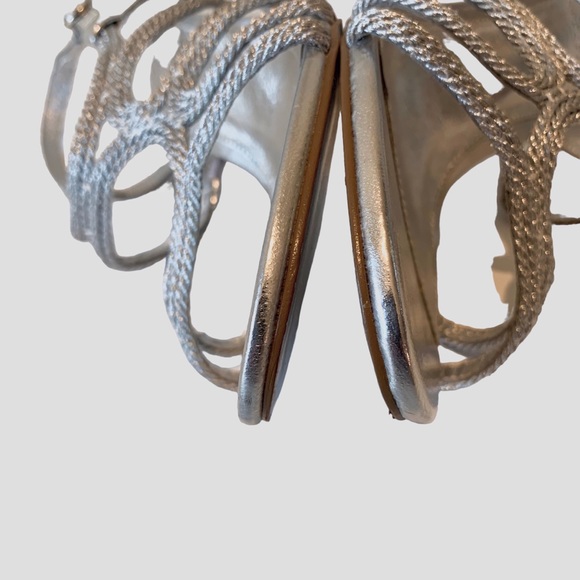 ADRIANNA PAPELL METALLIC SILVER OPEN TOE STRAP SANDALS - Picture 6 of 14